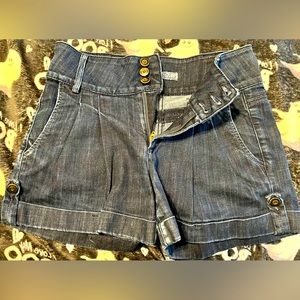 Hudson jean shorts, 3 button with zipper fly, never worn